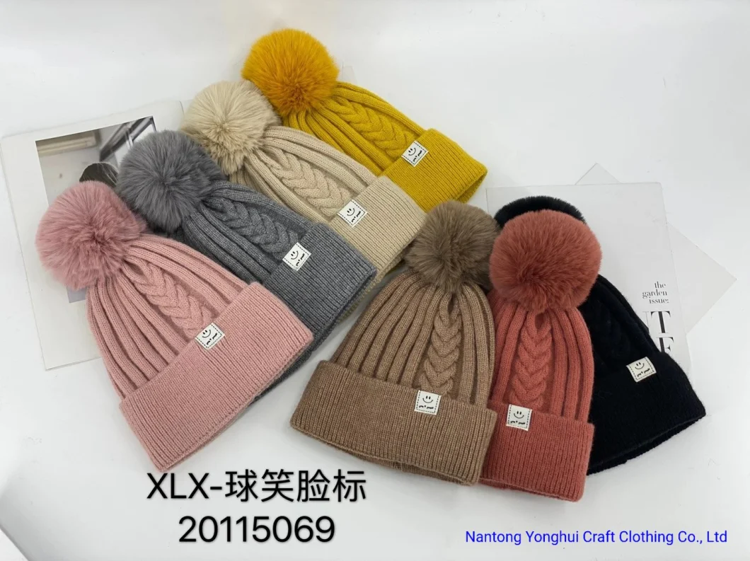 Custom High Quality Knitted Winter Warm Multicolor Twisted Flower Pattern Beanie Hat