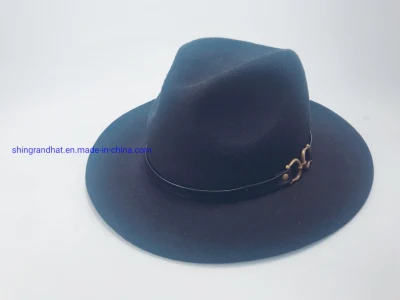 Cappello a fascia RWS realizzato in feltro di lana con finiture in pelle e metallo